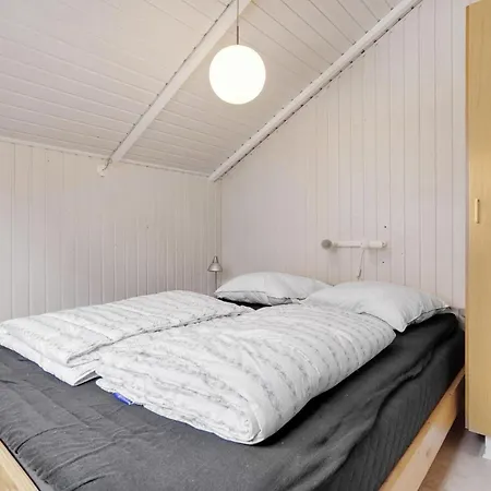 Semesterbostad Three-bedroom In Gorlev