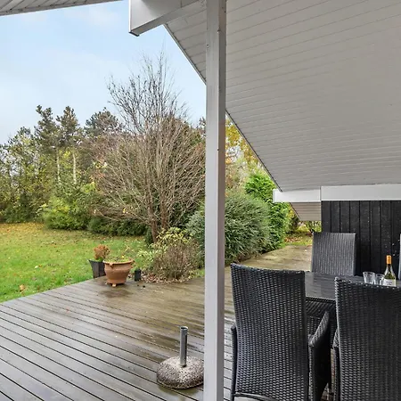 Semesterbostad Three-bedroom In
