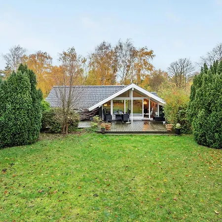 Semesterbostad Three-bedroom In